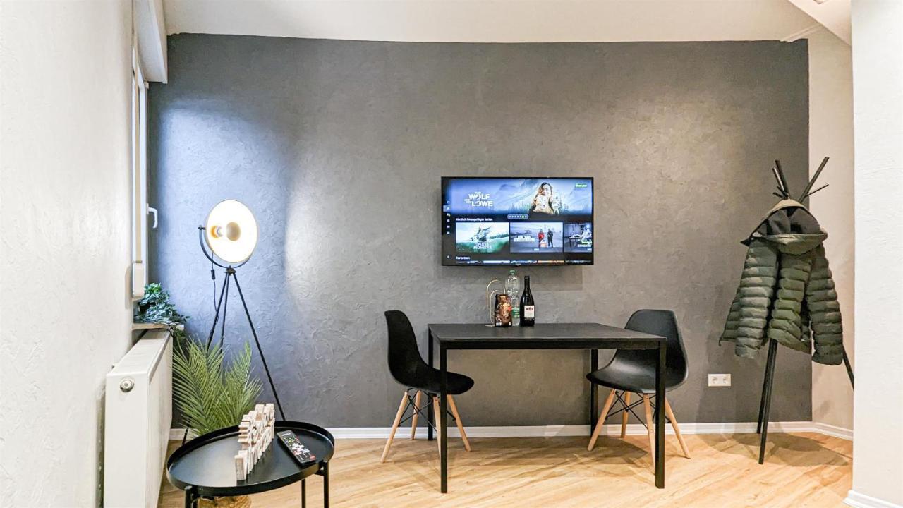 Alfa 4 Zimmer Apartment 8 Personen Netflix Inet Ebk Wm Trockner Stuttgart Exterior foto