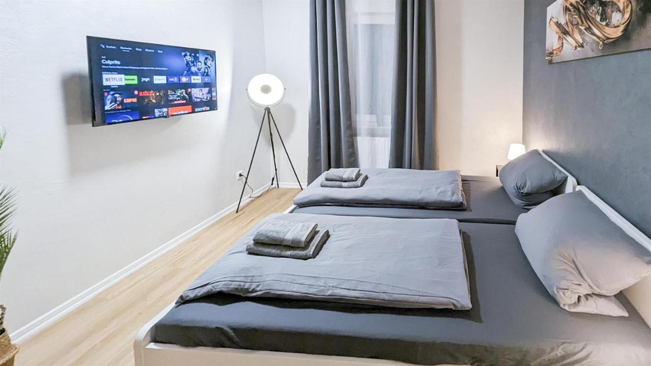 Alfa 4 Zimmer Apartment 8 Personen Netflix Inet Ebk Wm Trockner Stuttgart Exterior foto